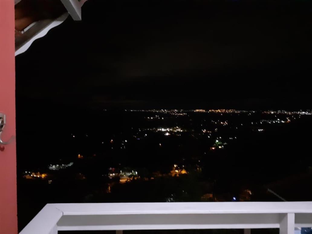 Chale Condominio Linda Vista เปเนโด ภายนอก รูปภาพ